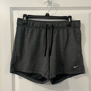 Women’s Nike pro Shorts